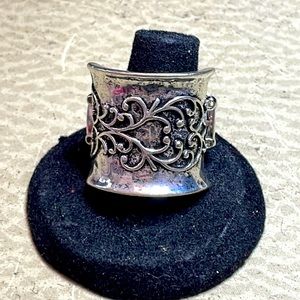 Antiqued Silver Knuckle Ring